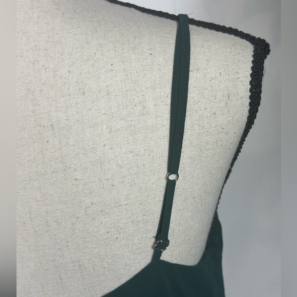 White House Black Market Green Ruffled Camisole - Picture 3 of 10